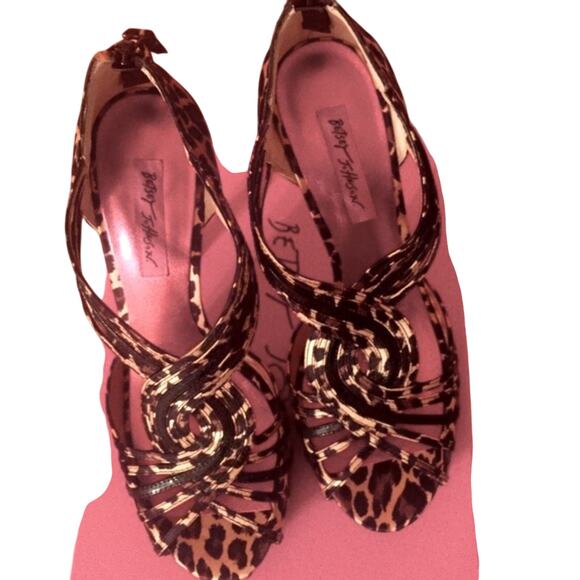Vintage Betsey Johnson Satin Leopard Peep Toe Sandals, Size 9.5 - Picture 3 of 5
